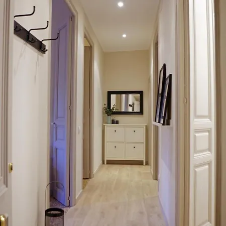 Apartament En Placa Nova , Apartment *