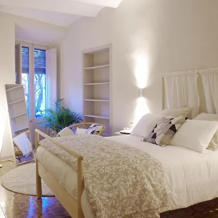 Apartament En Placa Nova , *